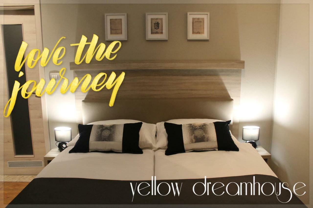 Yellow Dreamhouse โพสโตยนา ภายนอก รูปภาพ